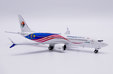 Malaysia Airlines Boeing 737 MAX 8 (JC Wings 1:400)