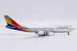 Asiana Airlines Boeing 747-400 (JC Wings 1:400)