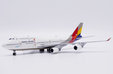 Asiana Airlines Boeing 747-400 (JC Wings 1:400)