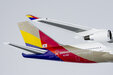 Asiana Airlines Boeing 747-400 (NG Lite 1:400)