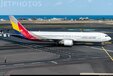 Asiana Airlines - Boeing 767-300 (JC Wings 1:400)