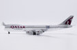 Qatar Airways Cargo - Boeing 747-8F (JC Wings 1:400)