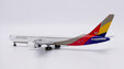 Asiana Airlines Boeing 767-300 (JC Wings 1:400)