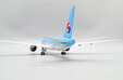 Korean Air Cargo Boeing 777F (JC Wings 1:200)